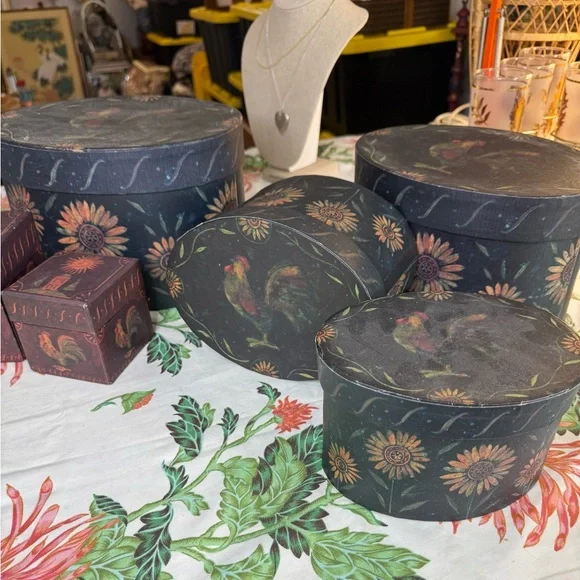 Bobs Vintage Stacking Nesting Boxes - Picture 2 of 7